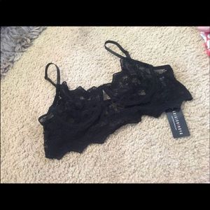 Fashion nova bralette