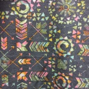 One size LuLaRoe leggings