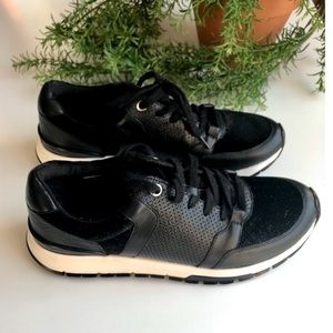 Calvin Klein • NWOT Black Sneakers