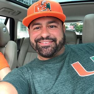 Meet your Posher, Javier
