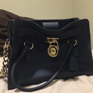 Leather Michael Kors Bag.