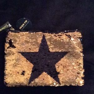 Sequence Clutch Wristlet Gold