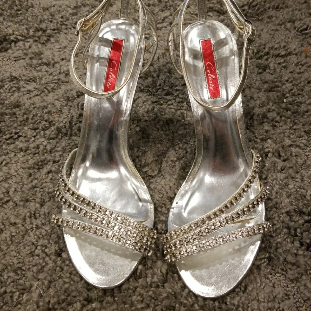 Silver prom rhinestone evening pumps