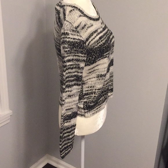 🎀 5/25 🎀H&M slouchy crop sweater - Picture 2 of 7