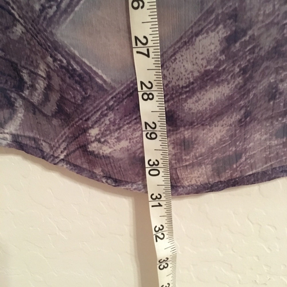 Cute Patterned Top - Picture 5 of 6