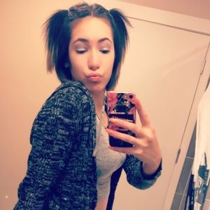 Meet your Posher, Solimar