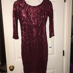 Never worn, Maroon, Sequin 3/4 Sleeve Short Dress