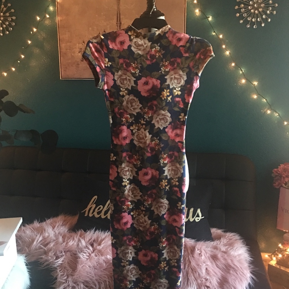 Body con floral midi dress