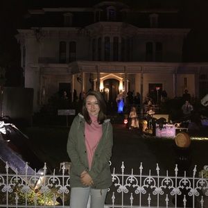 Meet your Posher, Emma