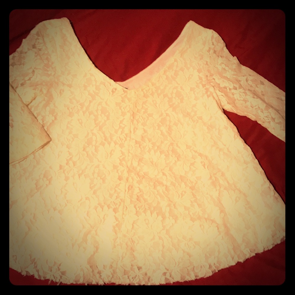 American Eagle lace top