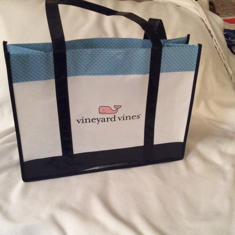Vineyard vines reusable bag