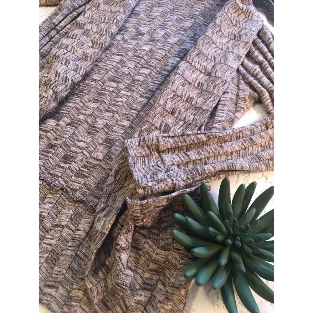 Tan Cardigan - Picture 2 of 3