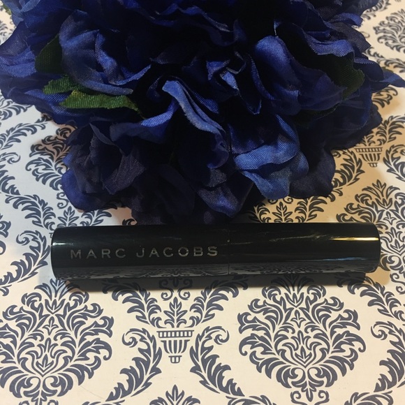 🆕 MARC JACOBS Velvet Noir black mascara sample - Picture 2 of 8