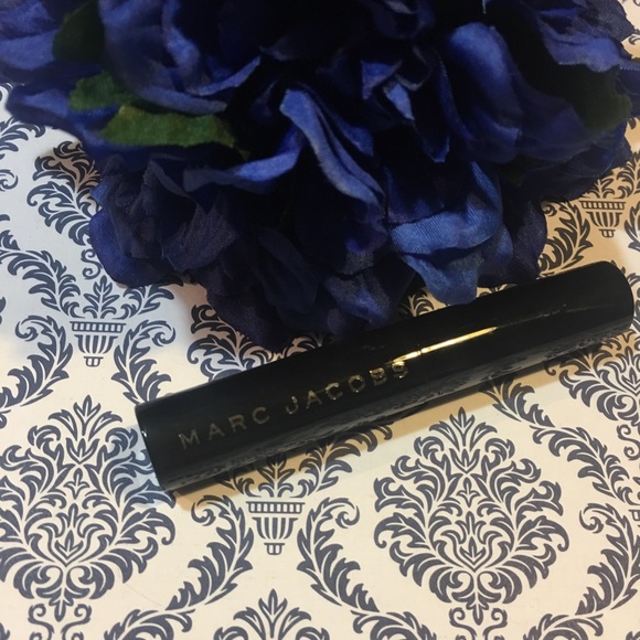 🆕 MARC JACOBS Velvet Noir black mascara sample - Picture 3 of 8