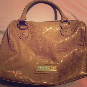 Skull beige Betsey Johnson bag