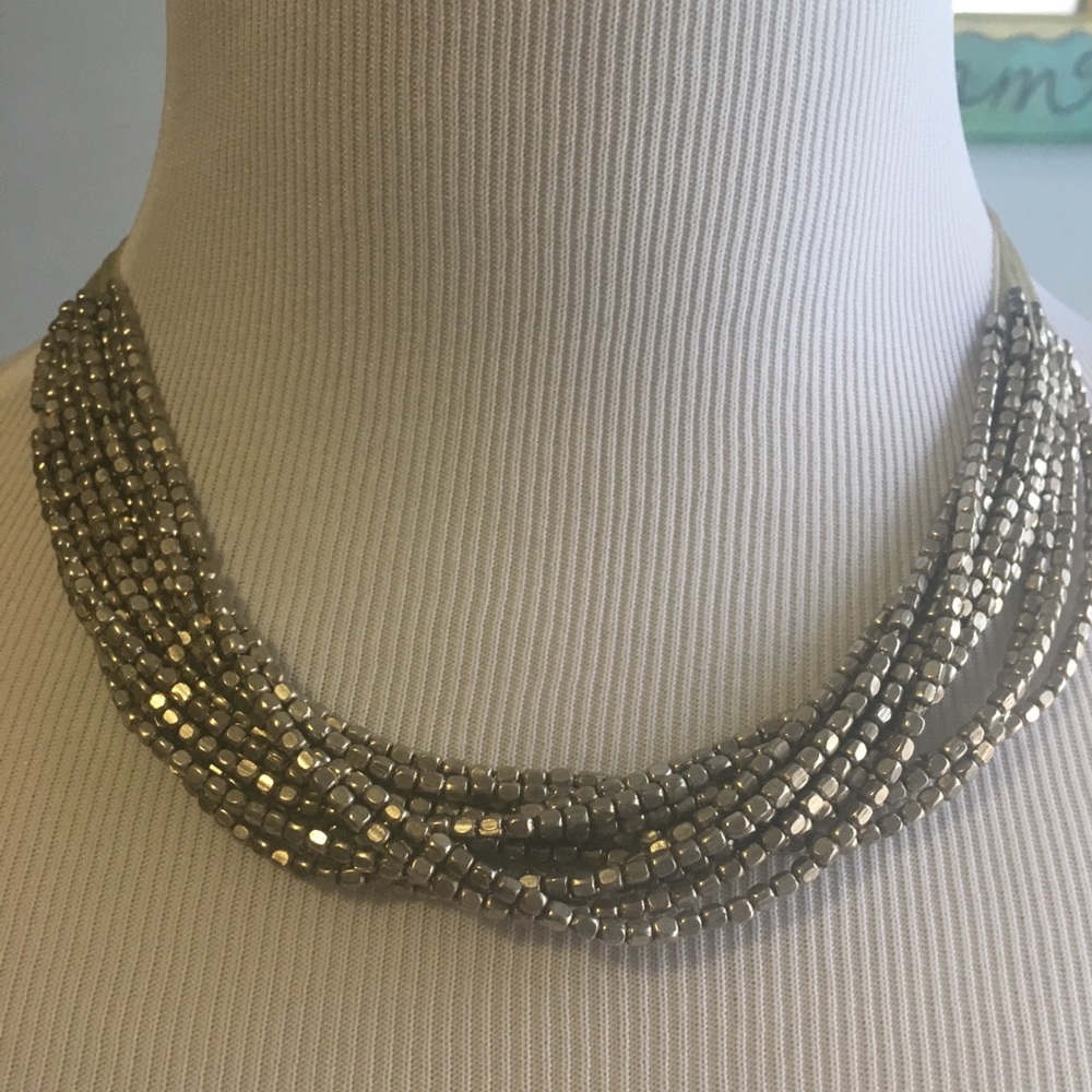 Gold bead layer necklace - Picture 2 of 3
