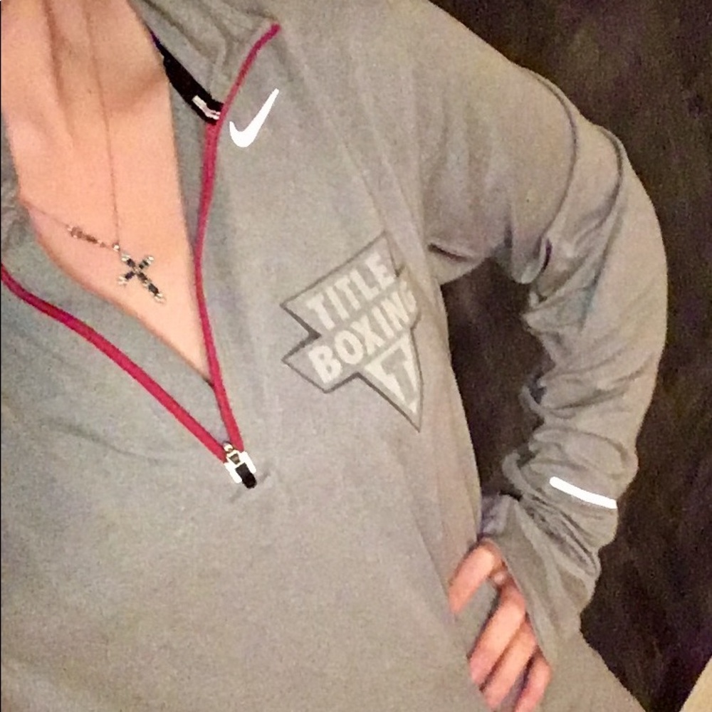 PLEASE BUNDLE ✨Long Sleeved Nike Running Top✨
