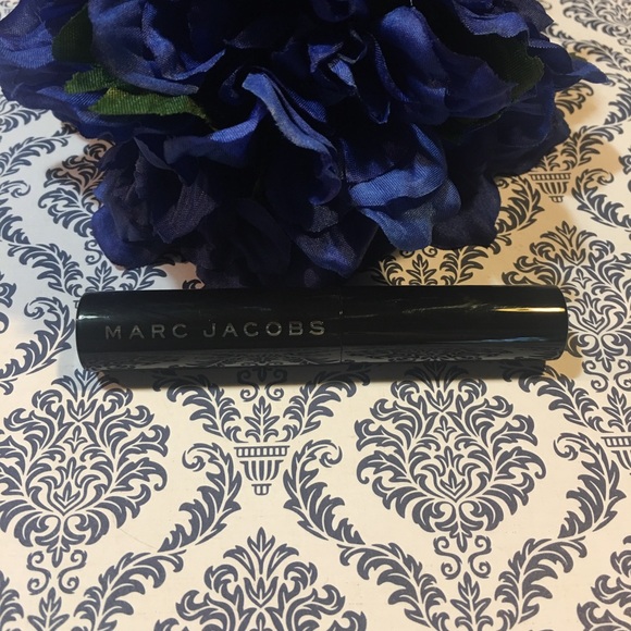🆕 MARC JACOBS Velvet Noir black mascara sample - Picture 2 of 7