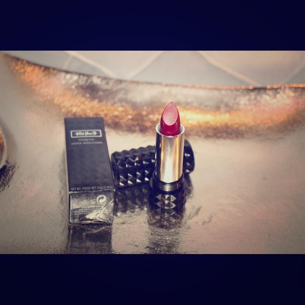 Kat Von D Studded Lips