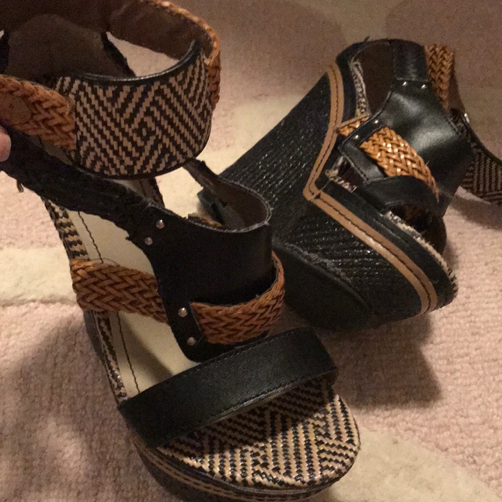 Target heels - Picture 2 of 3
