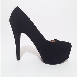 Charlotte Russe Black Platform Pumps