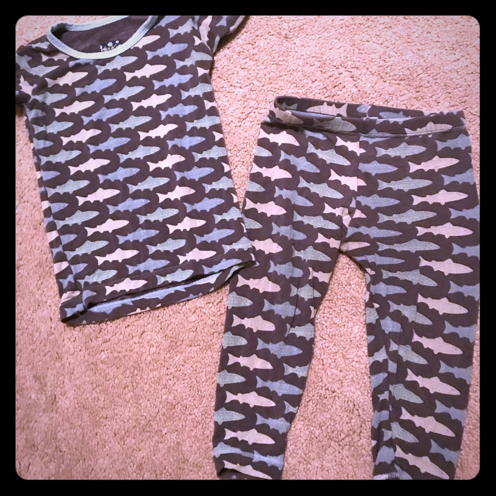 Kicked Pants 18-24 EUC