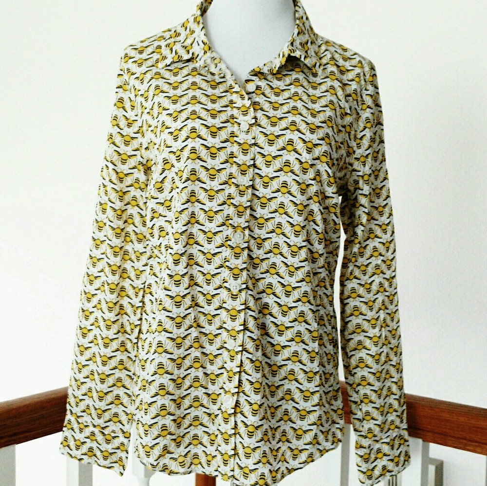 NWOT Crown and Ivy Bumblebee Button Down