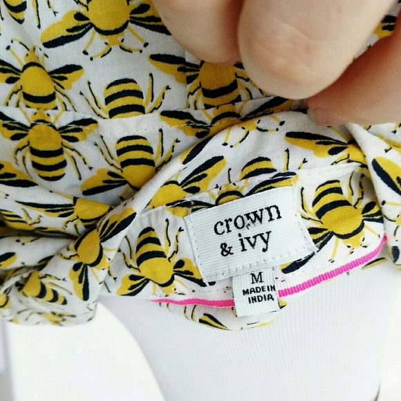 NWOT Crown and Ivy Bumblebee Button Down - Picture 5 of 5