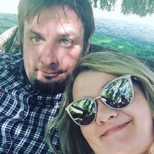 Meet your Posher, Marci