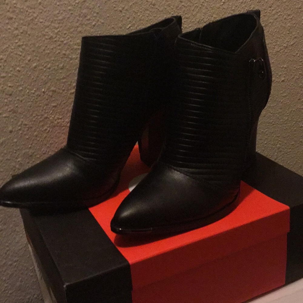 Guess Black Booties