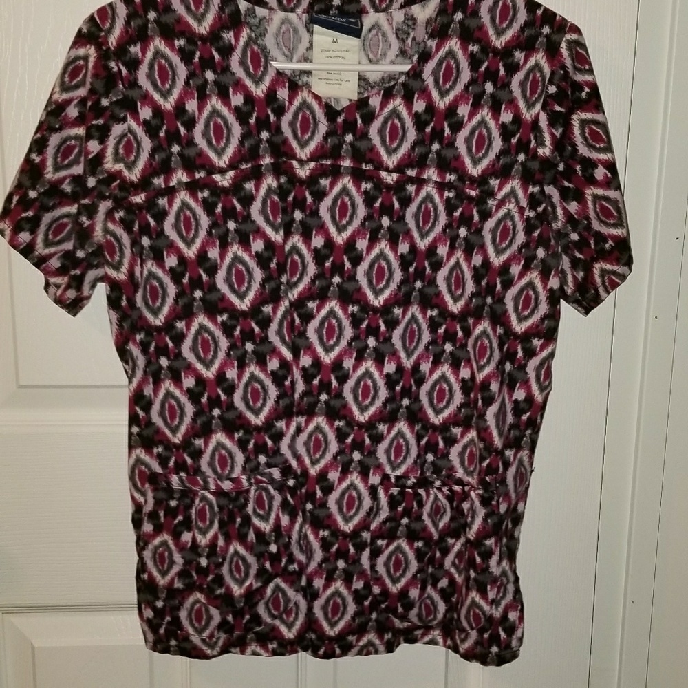 Scrub top
