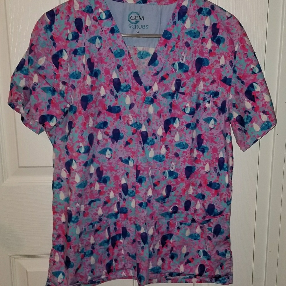 Scrub top