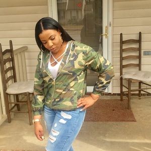 Meet your Posher, Shania