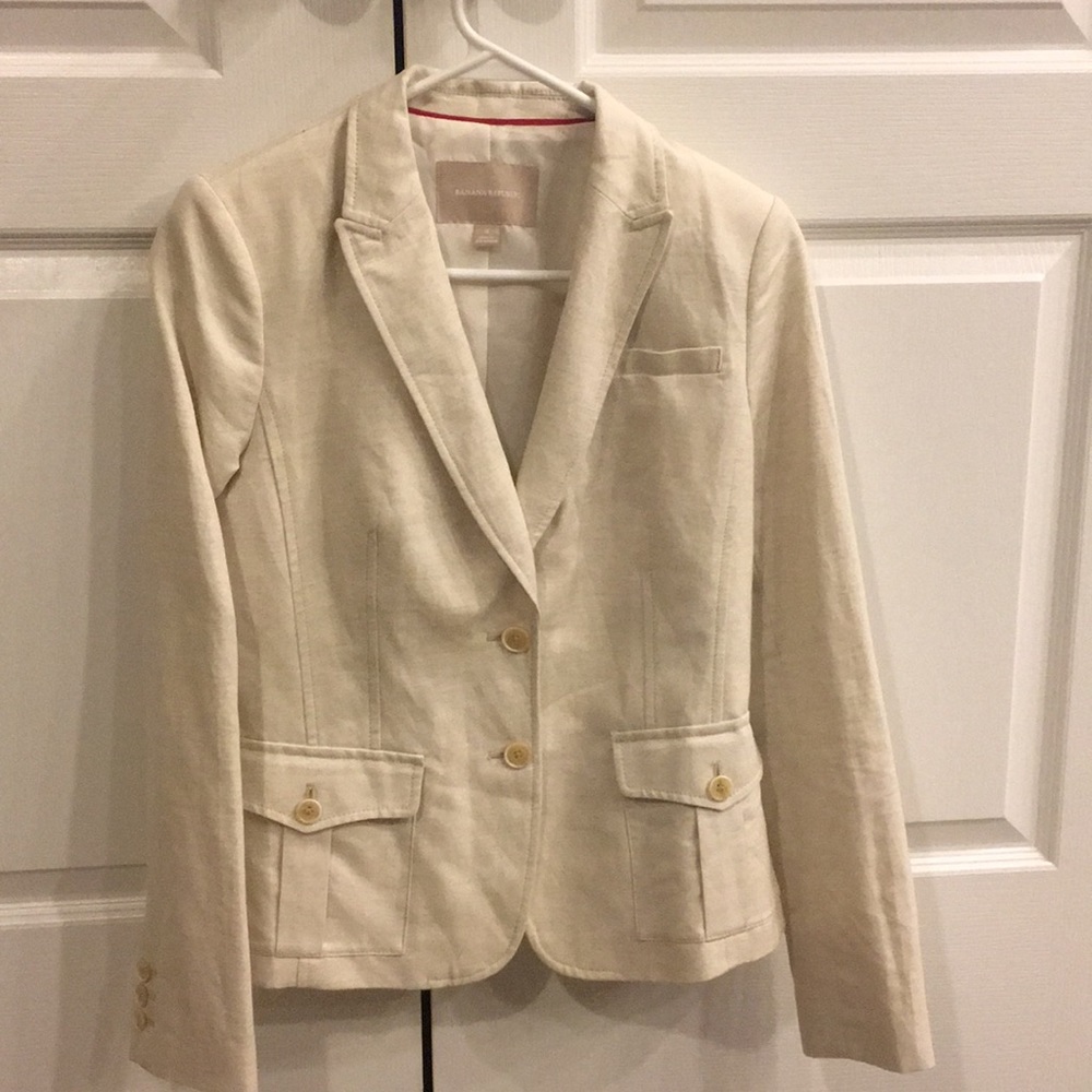 Banana Republic cream blazer