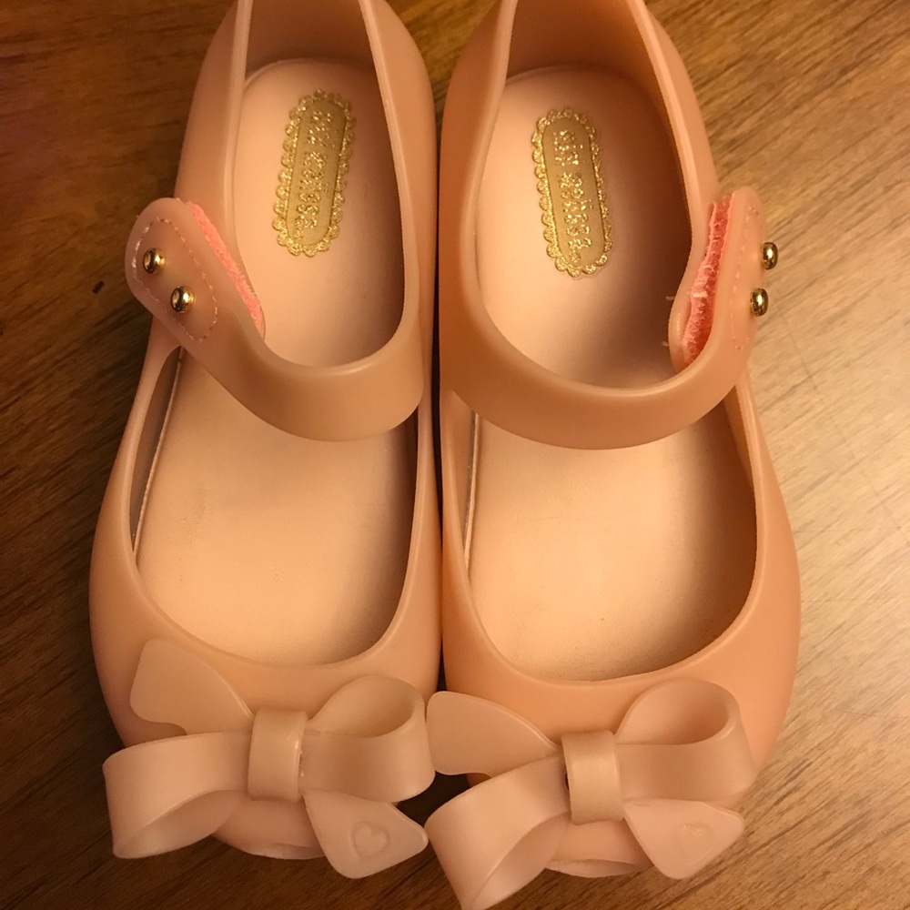 Pink mini Melissa