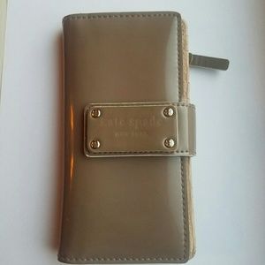 Kate spade wallet patent leather