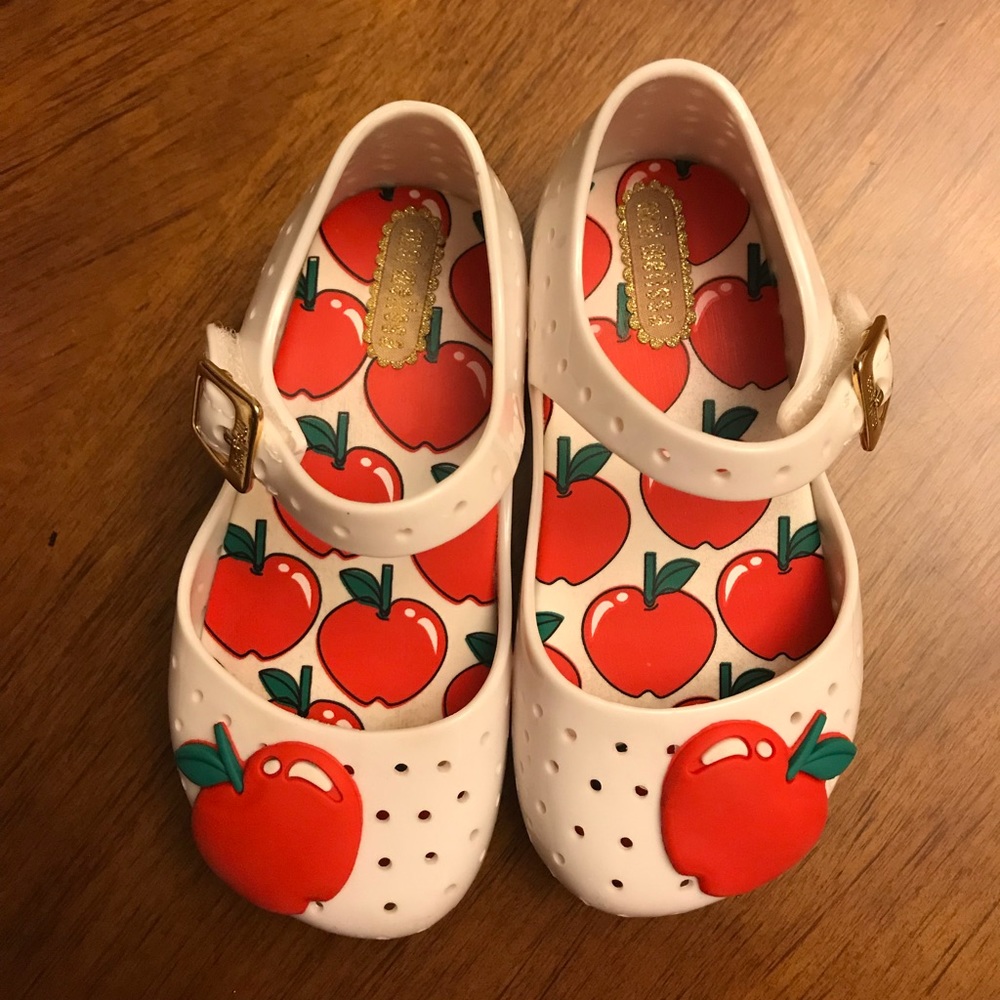 Mini Melissa apples