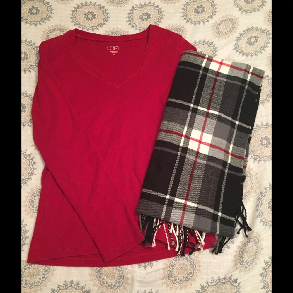 Loft - V-neck Long Sleeve Tee