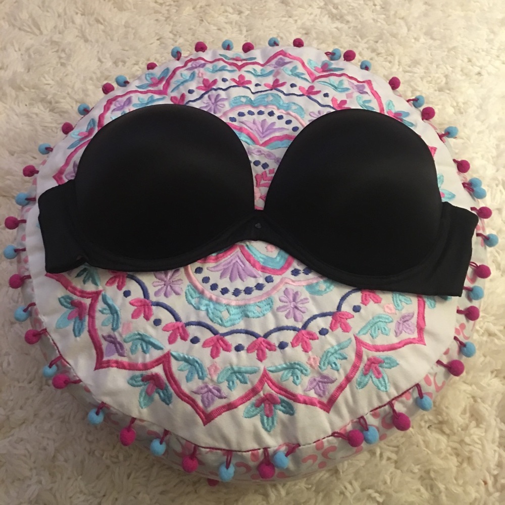Victoria Secret Very Sexy Strapless.