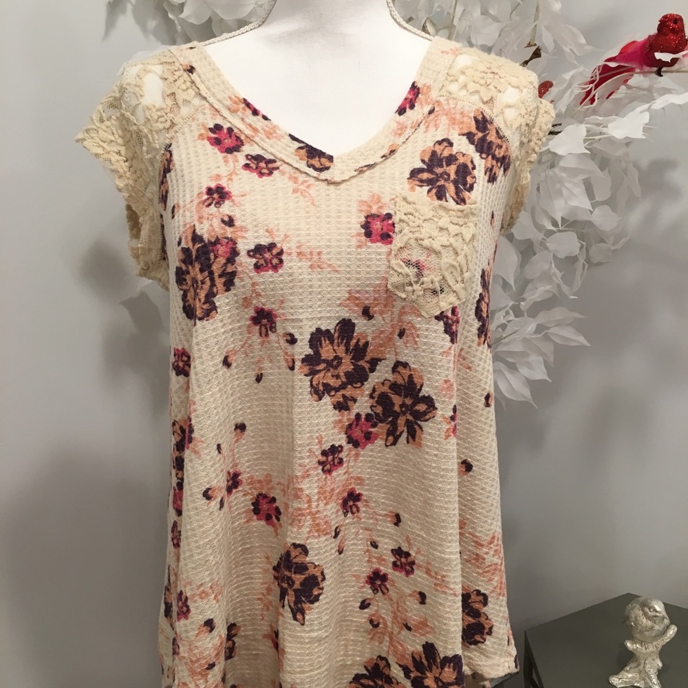 Floral Lace trip blouse