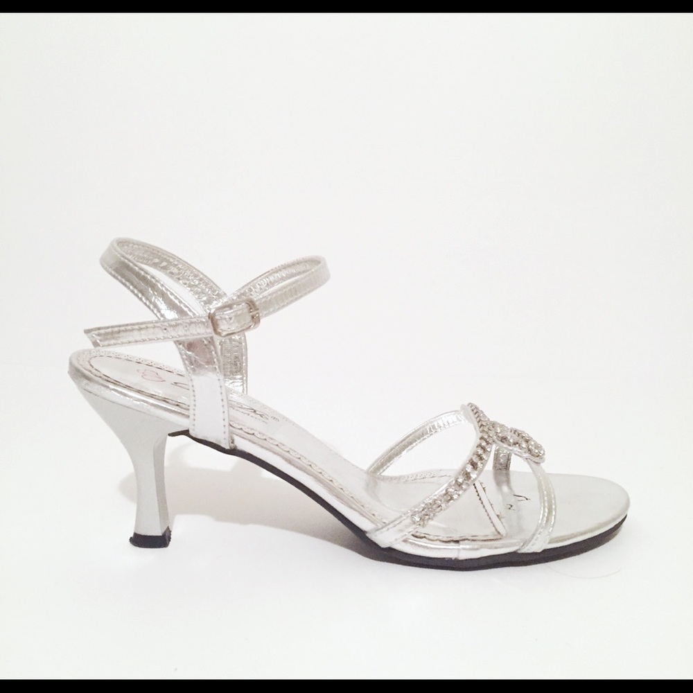 Flashy Classic Kitten Heels