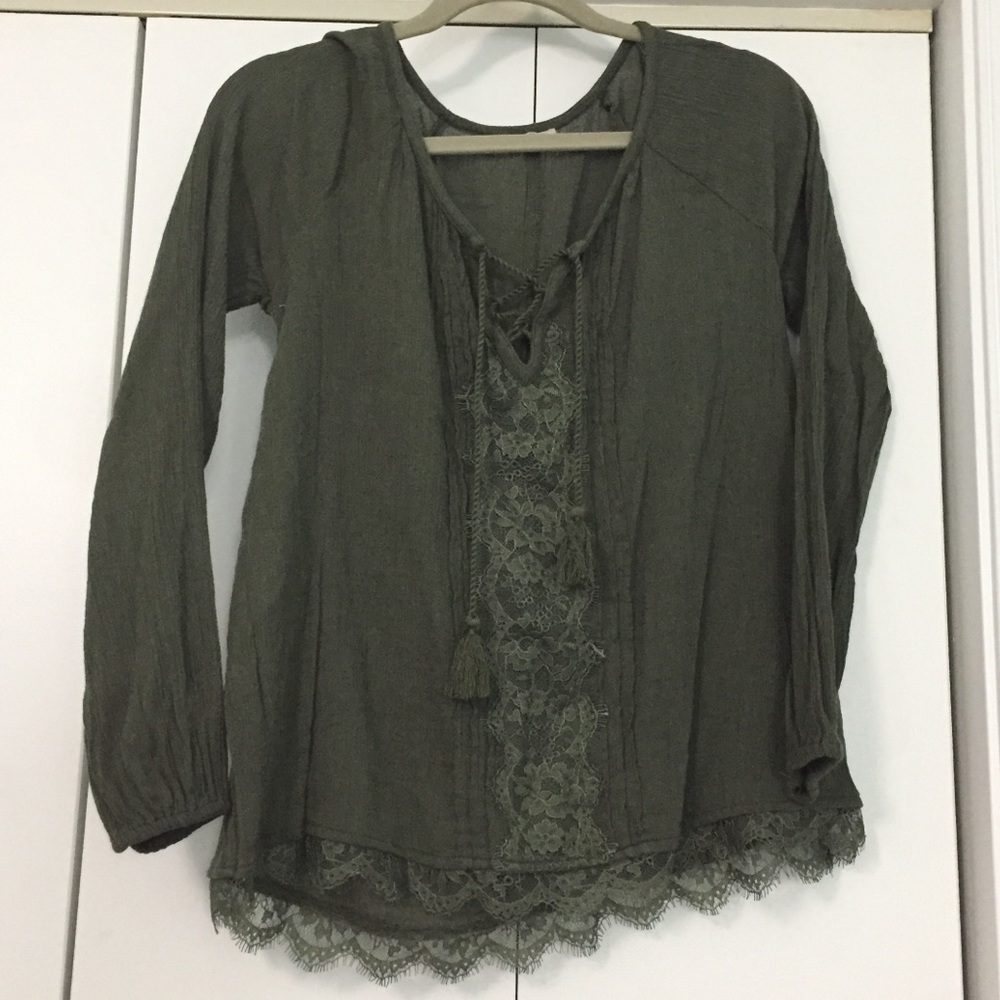 Hollister Long Sleeve Shirt