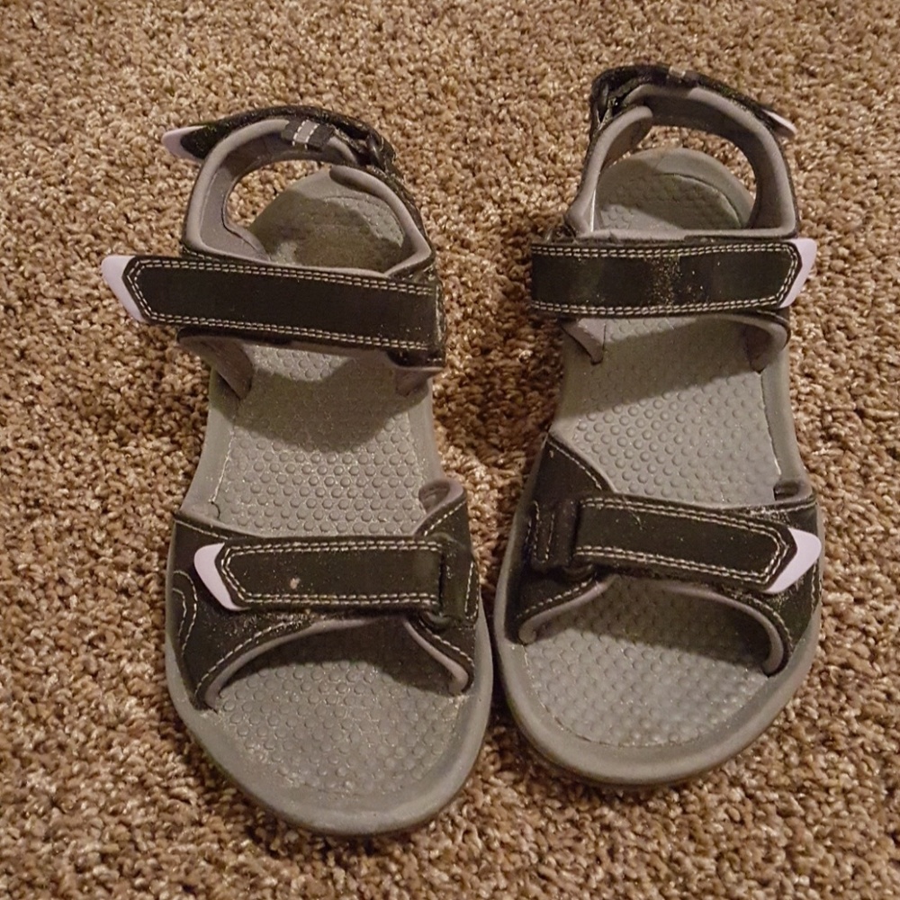 strap sandals