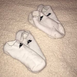 White adidas socks 2 pairs gently used low rise