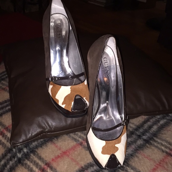 Suede Guess Heels - Picture 1 of 4