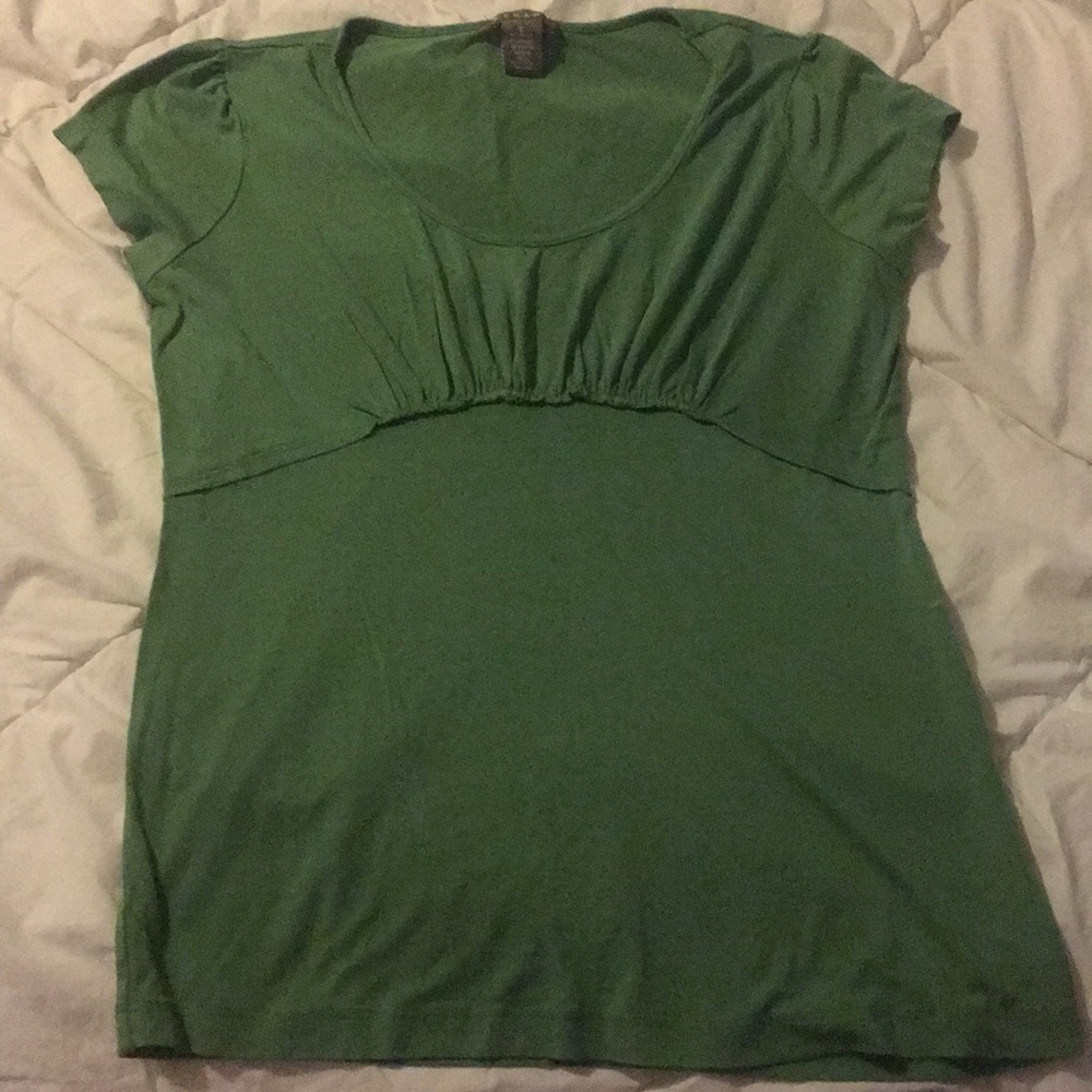 Casual & comfy  women’s S top