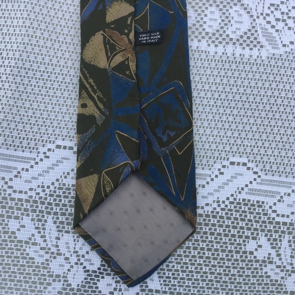 Free w/ $50.00 Purchase, 100% Silk Tie - Picture 2 of 2