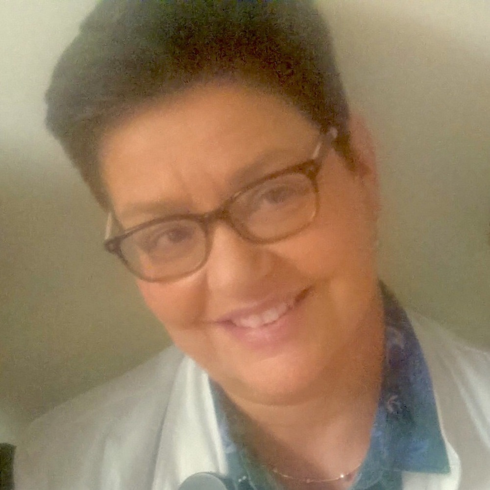 Meet your Posher, Suzanne