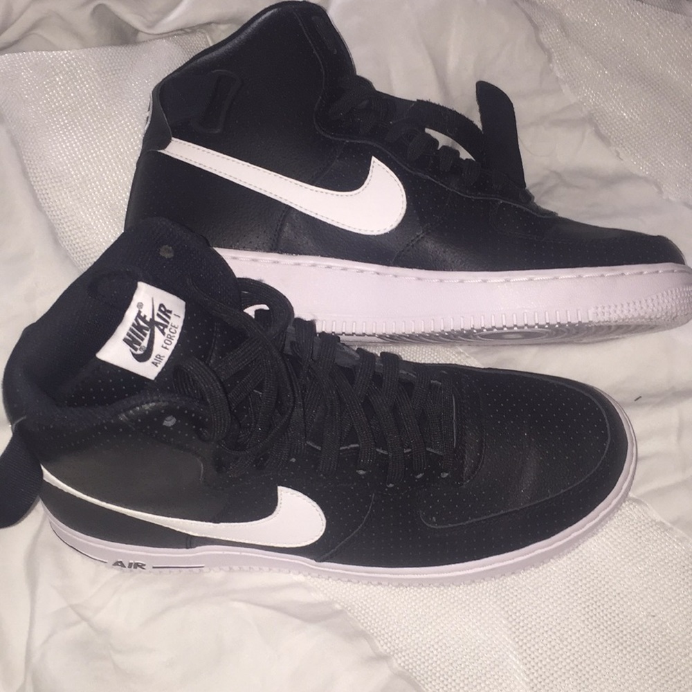 ❗️❗️NEW ✔️10.5 men high top Nike