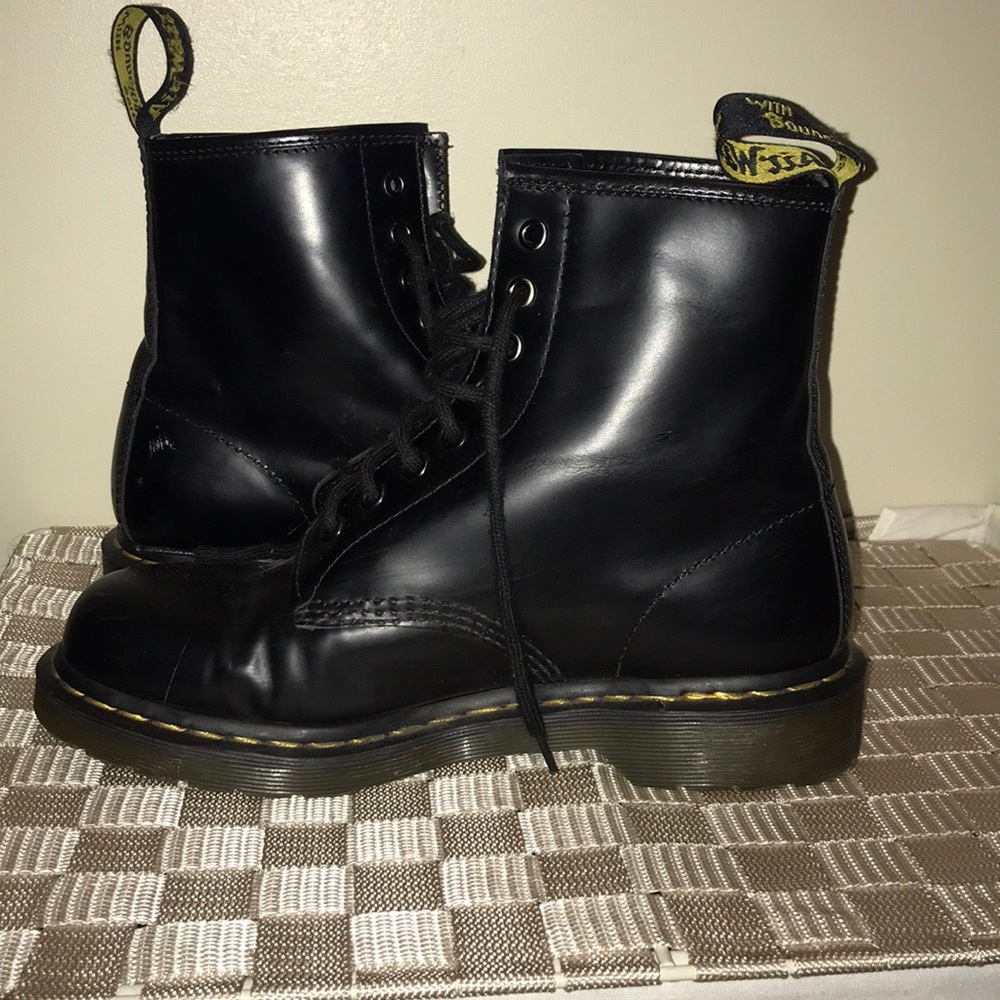 Dr martens black 1460! Size 9